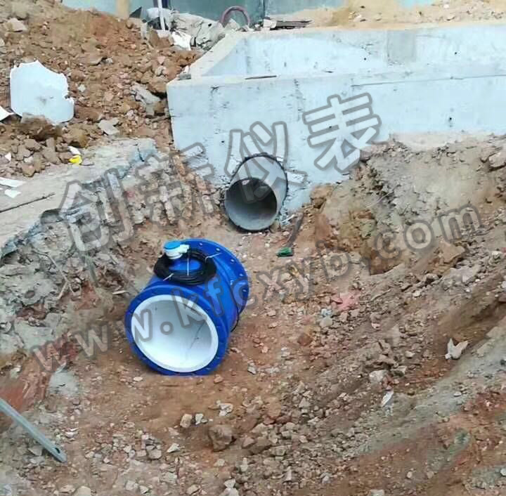 電磁流量計(jì)現(xiàn)場圖片